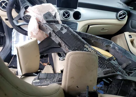 2016 Mercedes-Benz Cla 250 z USA, uszkodzony, nr VIN WDDSJ4EBXGN339150